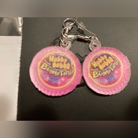 4/$25 Hubba Bubba Bubbletape bubble gum dangle earrings. NWOT. Super adorbs 😍 - Picture 3 of 4